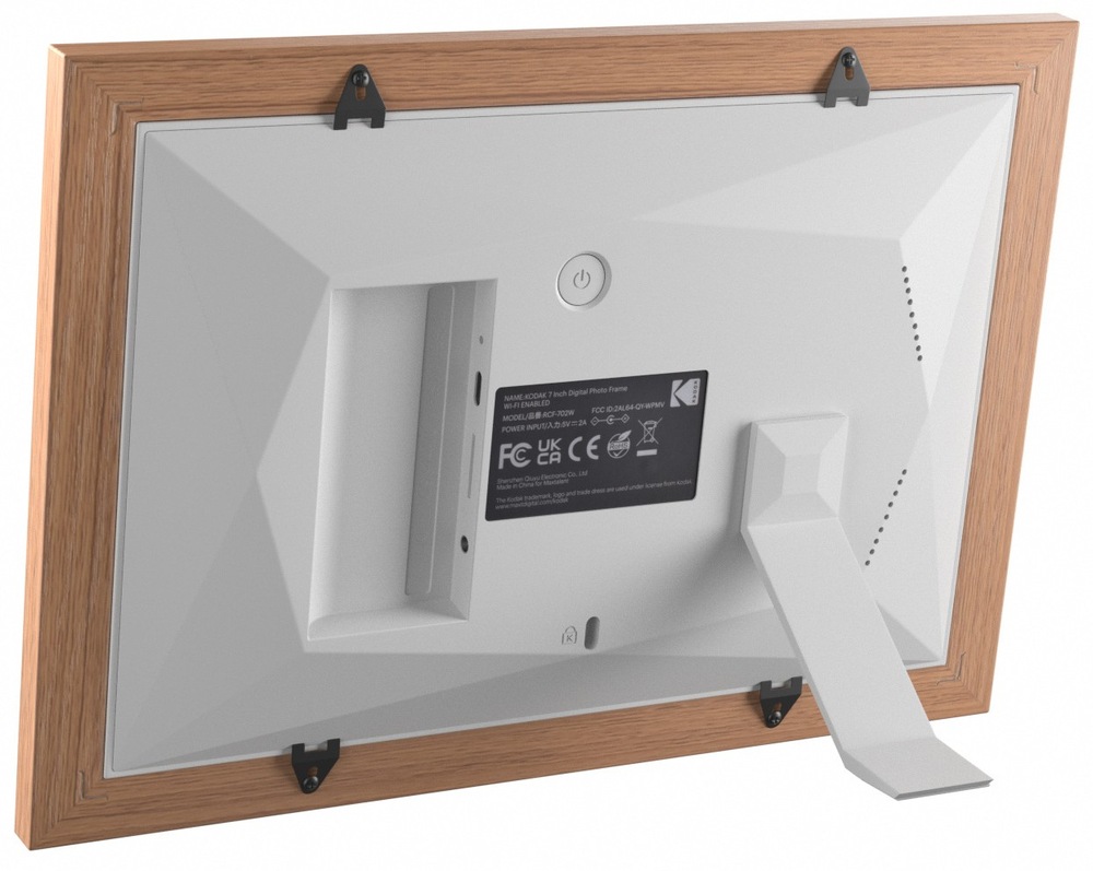 Elektronický fotorámček Kodak RCF-702W hnedý Fotorámik digitálny Kodak RCF-702W podporuje Wi-Fi konektivitu pre zasielanie snímok z ostatných zariadení