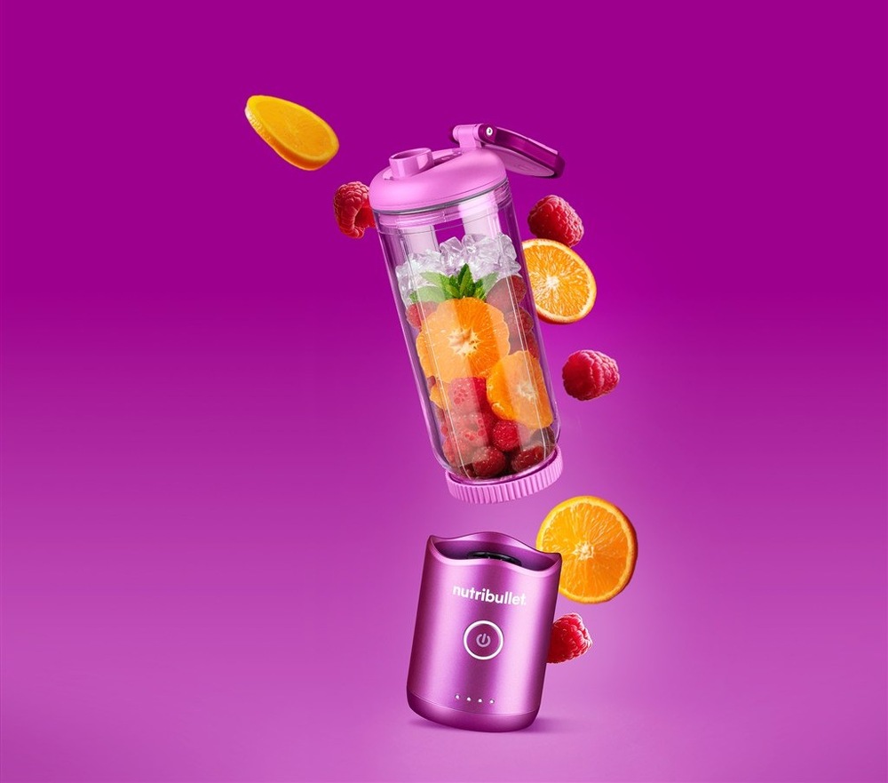 Stolný mixér Nutribullet Flex NBP013VT fialový Stolový mixér Nutribullet Flex NBP013VT naplnený čerstvým ovocím