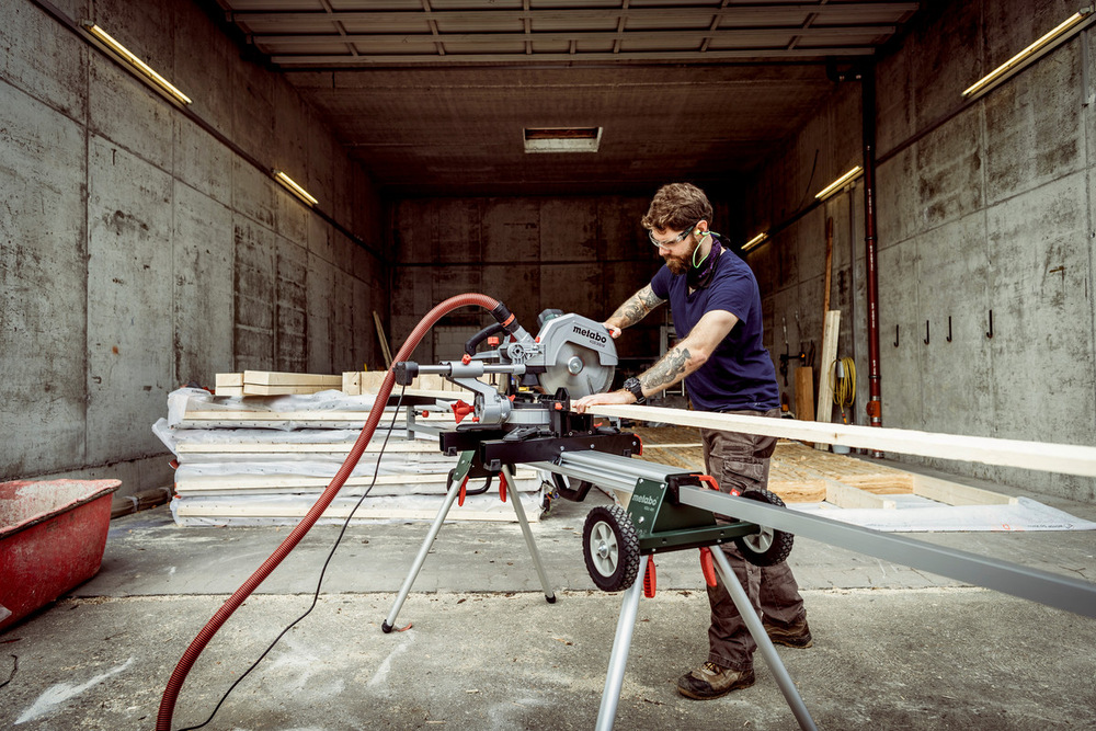 Stôl pre píly Metabo KSU 401 629006000 Stôl pre píly Metabo KSU 401 629006000 vyniká vysokou nosnosťou až 250 kg