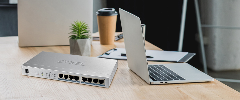 Switch ZyXEL GS1008HP strieborný