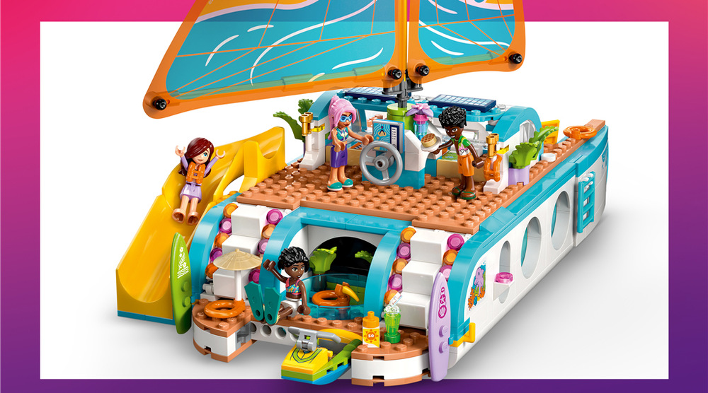 Stavebnica LEGO® Friends 42664 Dobrodružstvo na jachte 685 dielikov a aplikácie LEGO Builder premení stavanie jachty na začiatok dlhého prázdninového dobrodružstva.