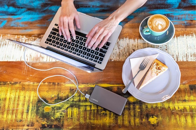 Powerbank LAMAX 20 000 mAh, USB-C PD, QC 3.0 strieborný Lamax kapacita
