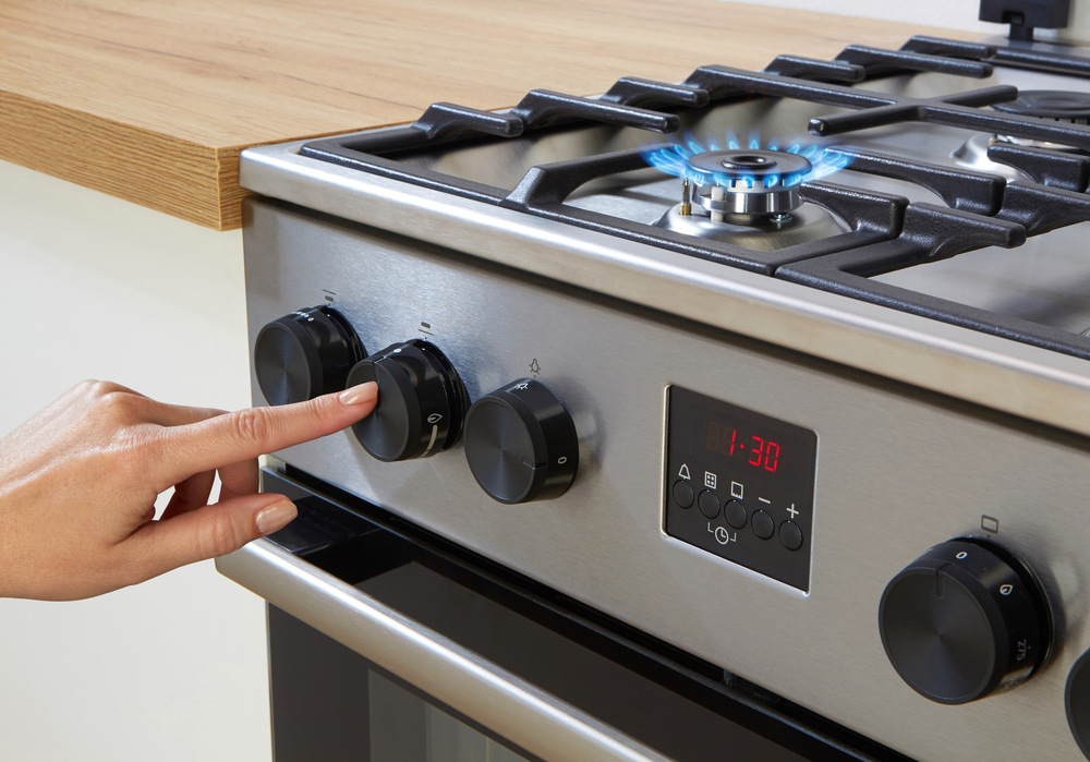 Kombinovaný sporák Gorenje Advanced GK5C41WF biely Sporák K50 Gorenje MEKS5141X ExtraSteam