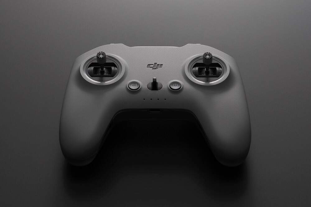 Diaľkový ovládač DJI FPV Remote Controller 3 sivý Diaľkový ovládač DJI FPV Remote Controller 3 sivý