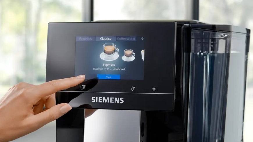 Automatický kávovar Siemens EQ700 Classic TP713R09 čierny "SIETP713R09_displej"