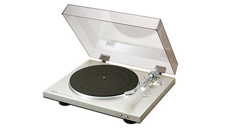 Gramofón Denon DP-300F strieborný Gramofon Denon DP-300F, stříbrný