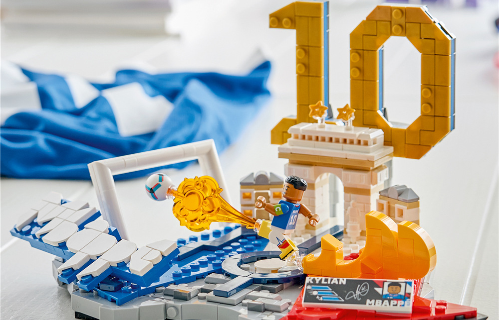 Kolekcia LEGO Editions umožňuje vytvoriť vlastnú zostavu futbalových hviezd a legiend