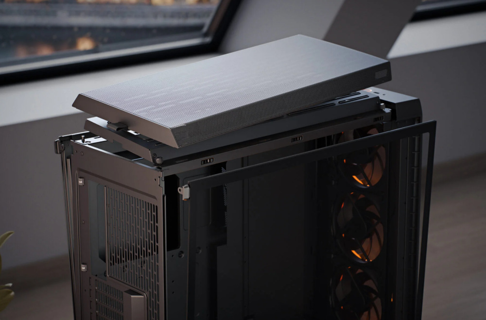 Skriňa FRACTAL DESIGN Meshify 3 XL zaujme aj ľahkým prístupom k hardvéru