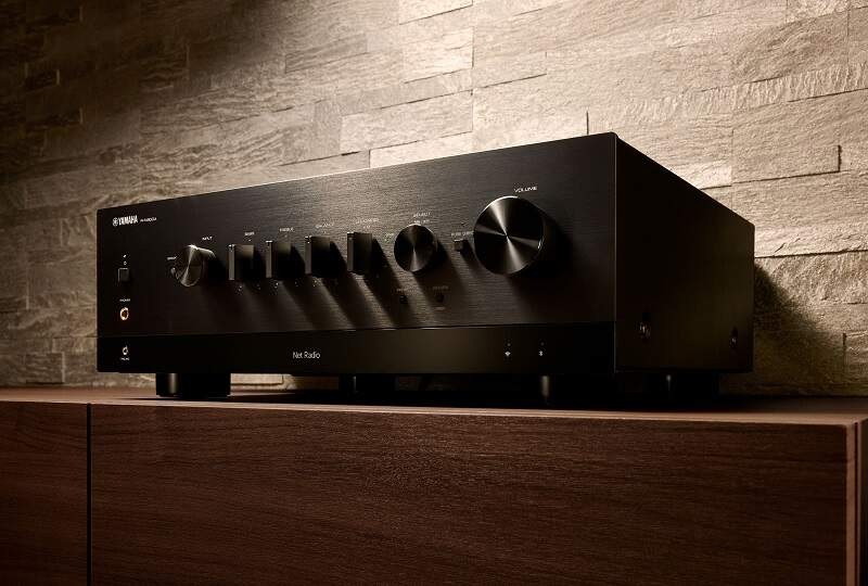 AV Receiver Yamaha R-N800A strieborný AV Receiver Yamaha R-N800A strieborný