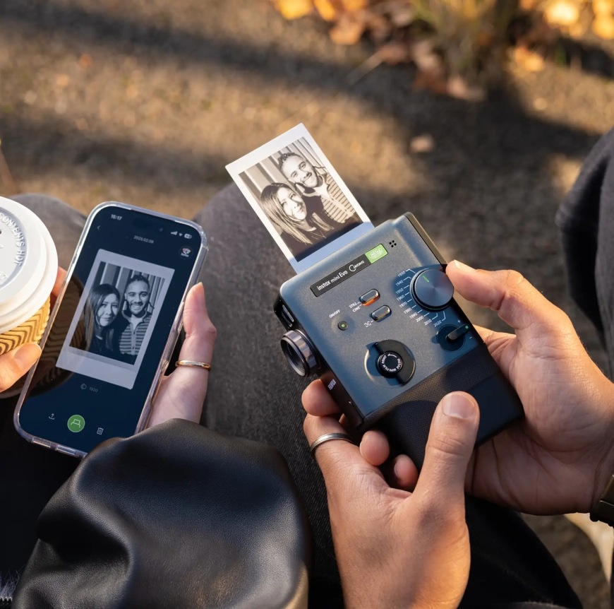Instantný fotoaparát Fujifilm Instax mini EVO Cinema čierny Fotografie v mobilnej aplikácii a po vytlačení fotoaparátom Instax mini EVO Cinema