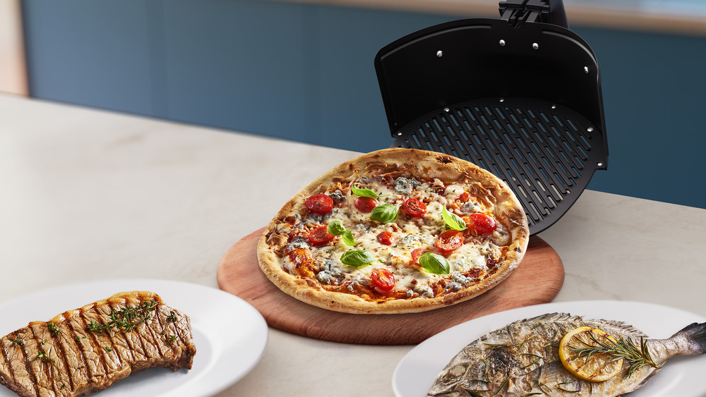 Plech na pizzu Philips 7000 Series HD9963/00 čierny Plech na pizzu Philips 7000 Series HD9963/00 čierny