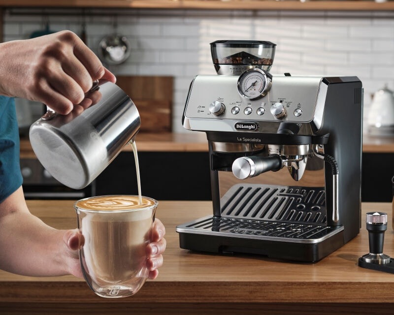 Pákový kávovar De'Longhi La Specialista ARTE EC9155.MB čierny/strieborný