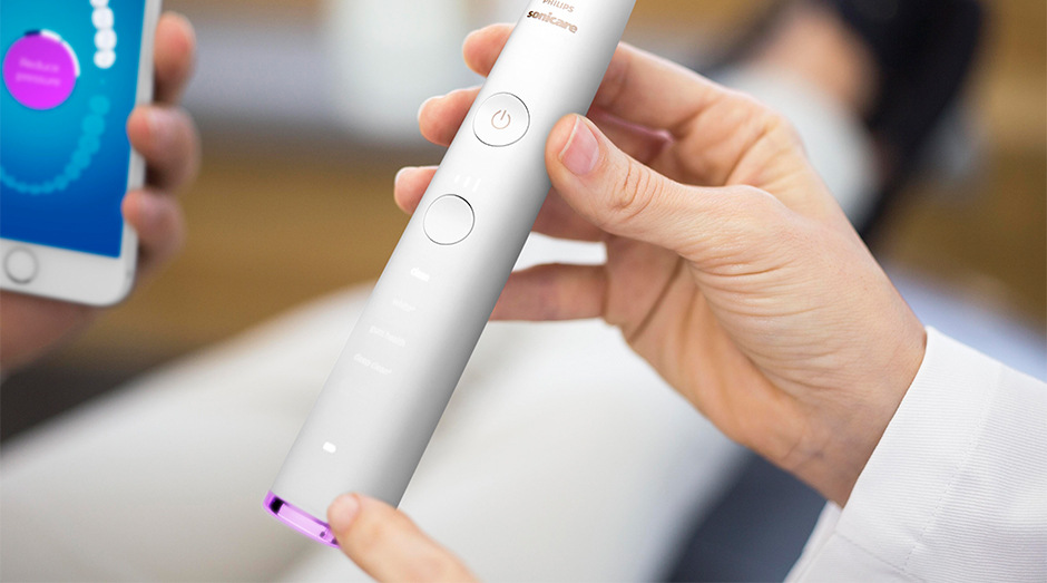 Zubná kefka Philips Sonicare 9400 DiamondClean HX9917/88 biela Philips HX9917/88 Sonicare 9400 DiamondClean