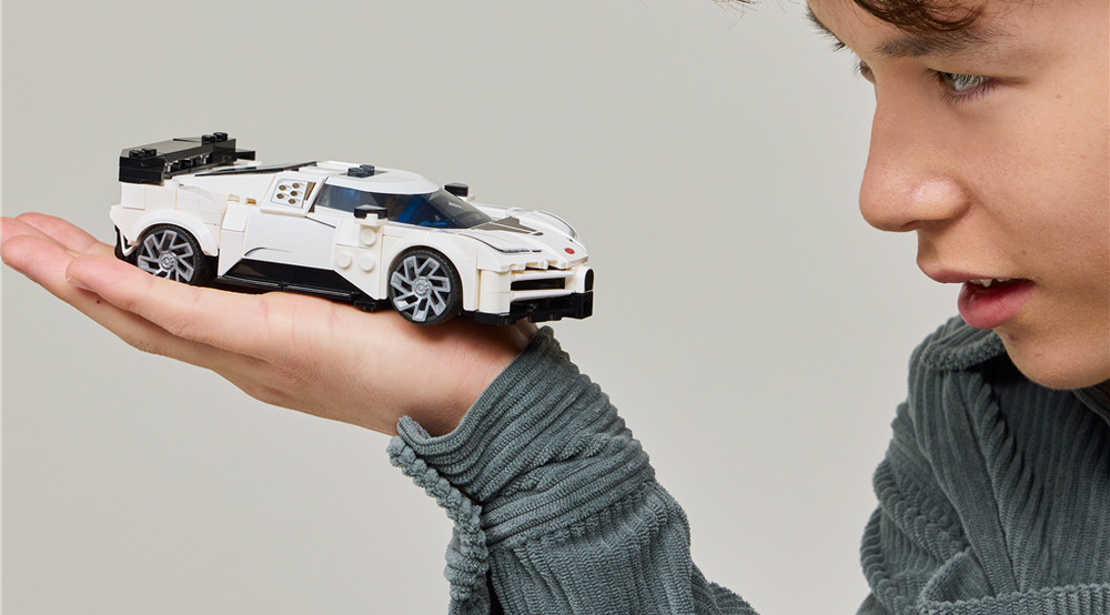 Stavebnica LEGO® Speed Champions 77240 Hyper sportovní auto Bugatti Centodieci Kompaktný model Bugatti Centodieci sa vďaka výraznému vzhľadu skvele hodí na vystavenie aj hranie.