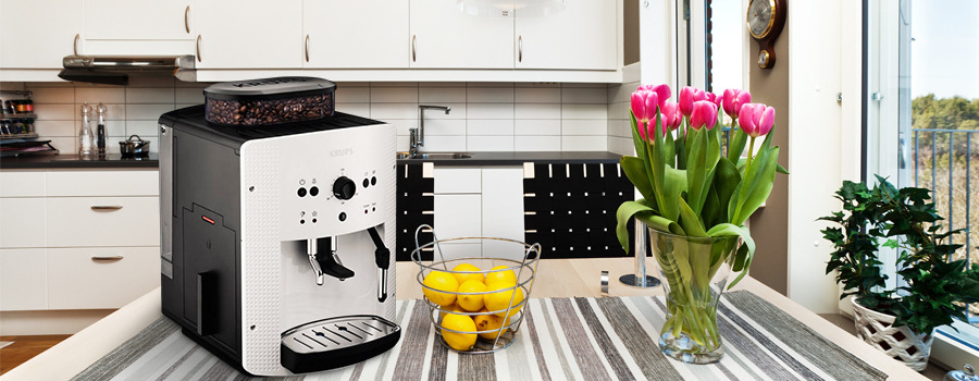 Automatický kávovar Krups Essential EA8105 biely