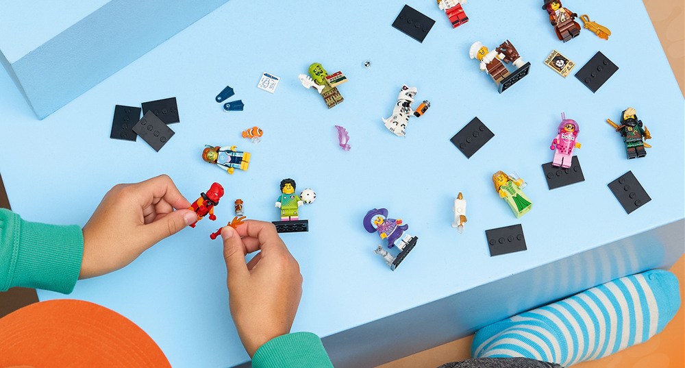 Stavebnica LEGO® Minifigurky 71052 29. série Jedna z dvanástich minifigúrok LEGO ukrytých v tajomnej krabičke prináša vždy prekvapenie pri rozbaľovaní.