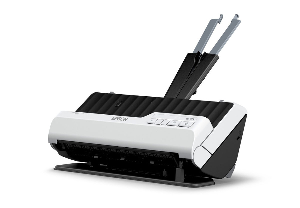 Elegantný skener Epson s bieločiernou povrchovou úpravou je pre lepšie prezeranie naklonený. Má zásobník papiera vysunutý nahor, čo mu dodáva moderný dizajn.