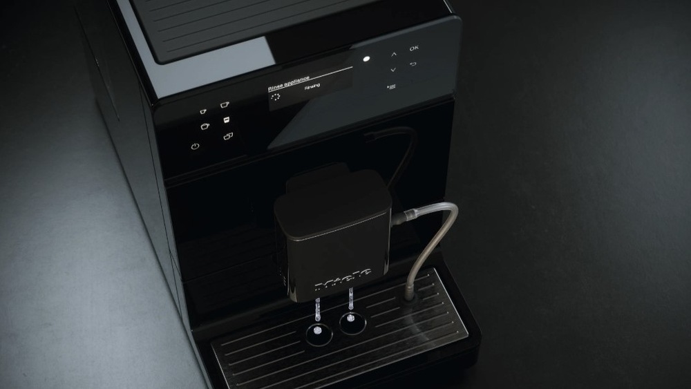 Automatický kávovar Miele CM 5510 čierny Automatický kávovar Miele CM 5510 čierny