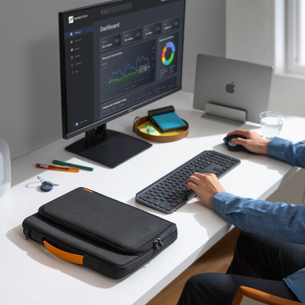Brašna na notebook tomtoc Briefcase na 14" MacBook Pro (2021) čierna Taška na notebook tomtoc Briefcase na 14" MacBook Pro (2021) - čierna