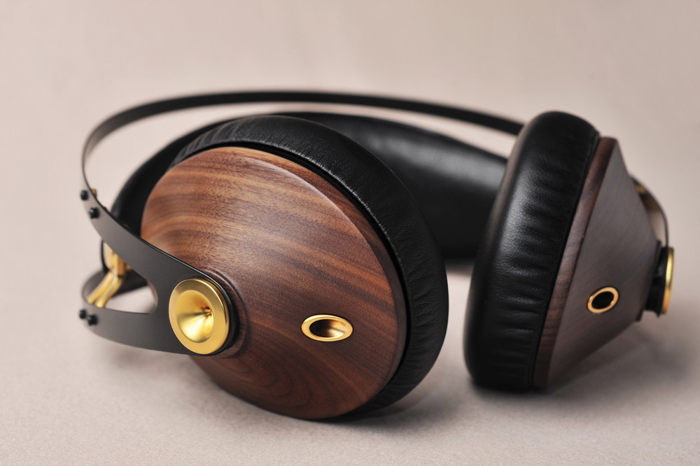 Slúchadlá Meze 99 Classics Walnut Gold čierna/zlatá/drevená Medze 99 Classics Walnut Gold, čierna/zlatá/drevená