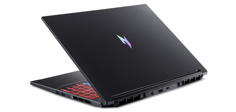 Notebook Acer Nitro V 16S (ANV16S-71-70EW) čierny Pootvorený notebook Acer Nitro V 16S zozadu
