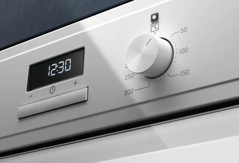 Rúra Electrolux EOF3H40X čierna/nerez Rúra Electrolux EOF3H40X čierna/nerez