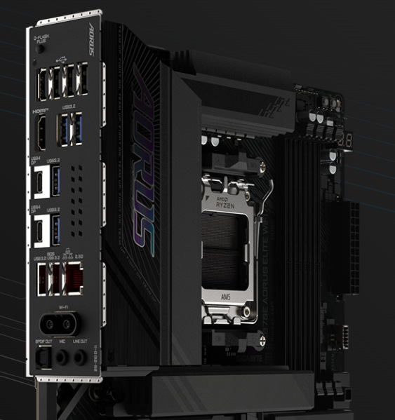 Gigabyte X870E A ELITE prináša aj výhodu v podobe bohatej konektivity
