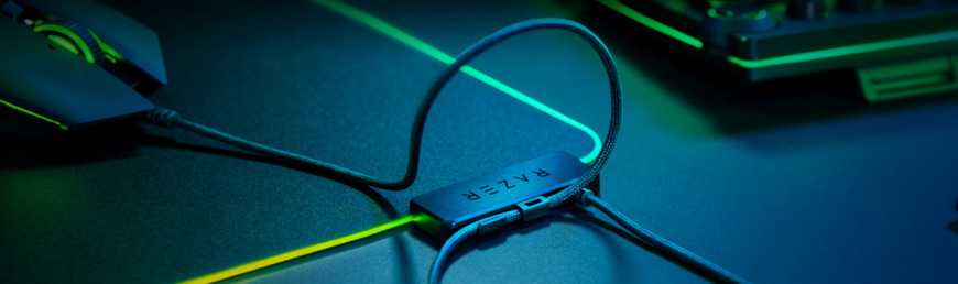 Podložka pod myš Razer Firefly V2, 35,5 x 25,5 cm čierna Podložka pod myš Razer Firefly V2, 35,5 x 25,5 cm čierna