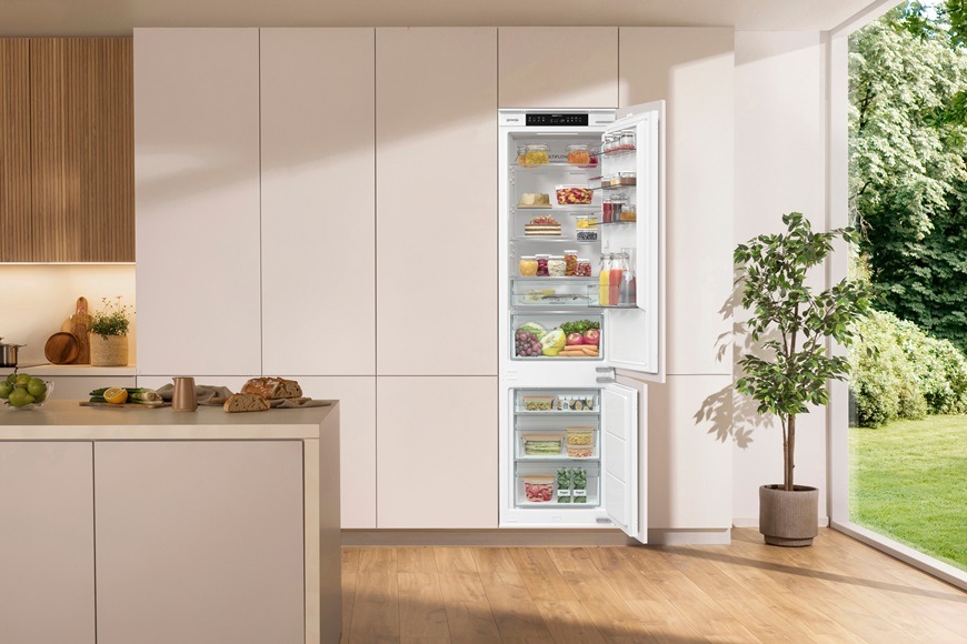 Kombinovaná chladnička Gorenje NRKI519E41, vstavaná, v domácnosti