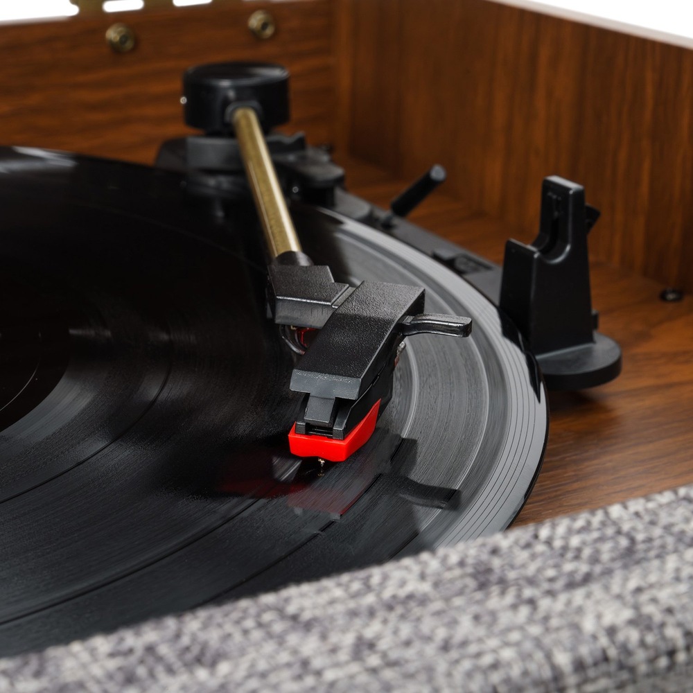 Gramofón Victrola VTA-830SB Century Signature hnedý Gramofón Victrola sa pýši nadčasovým designom