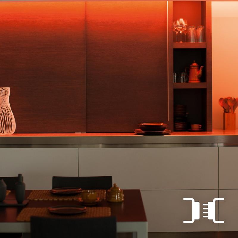 LED pásik Philips Hue LightStrip Plus, 2m, základna, White and Color Ambiance