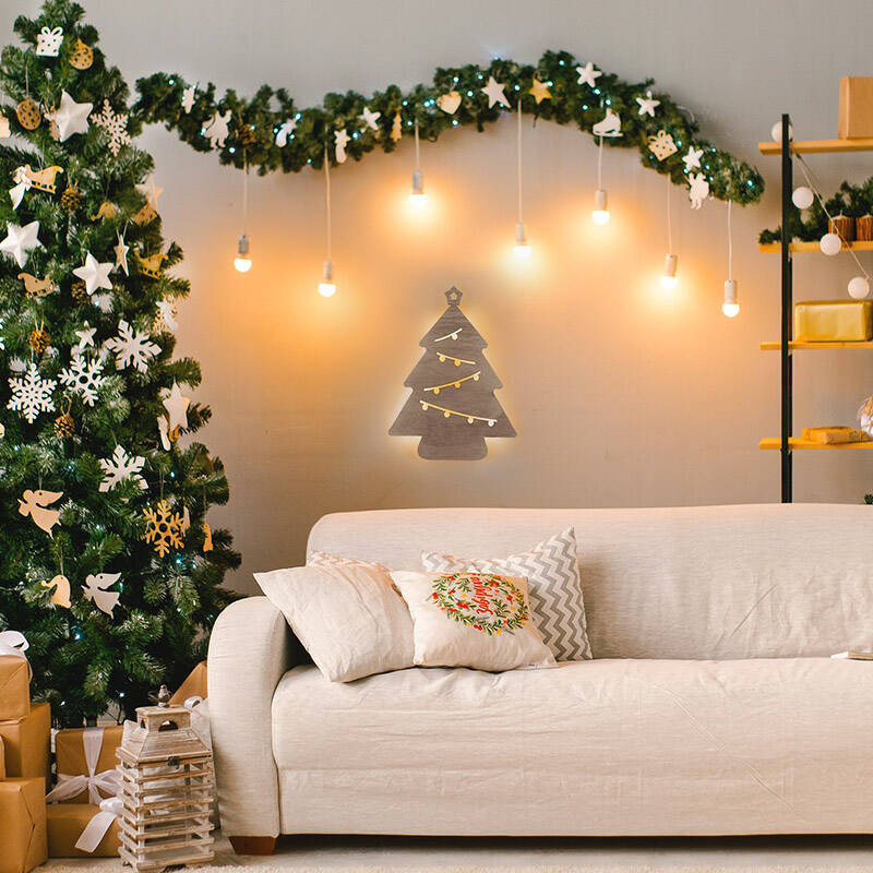 LED dekorácie Solight nástenná - vianočný stromček, 24x LED, 2x AA