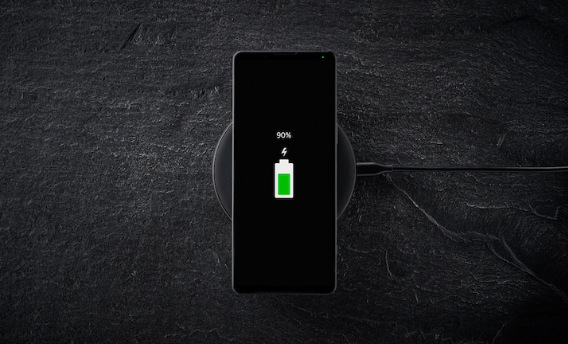 Mobilný telefón Sony Xperia 1 IV 5G 12 GB / 256 GB biely