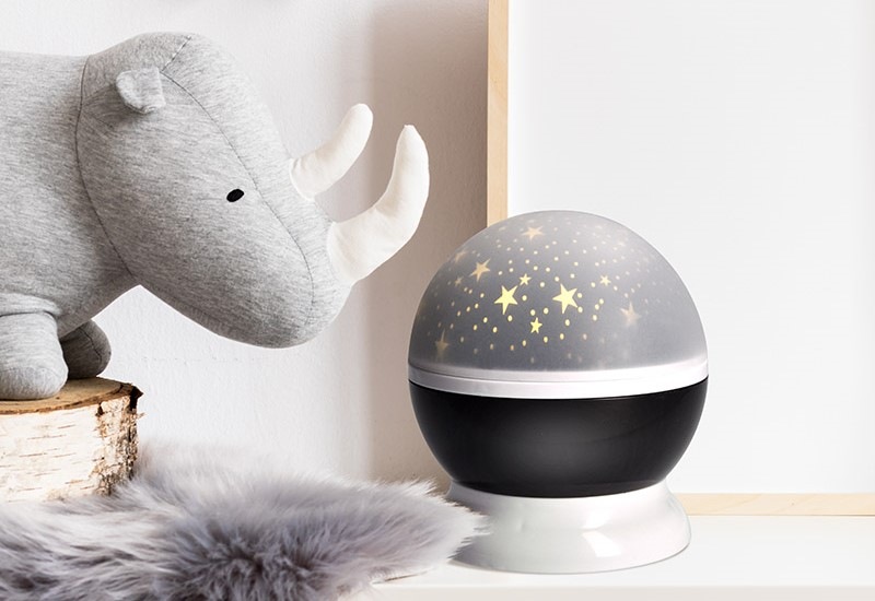 Dekoratívny LED projektor Solight multicolor, 9 režimov, otáčanie, USB, 4x AAA