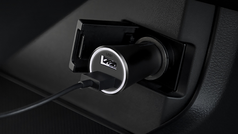 Adaptér do auta Xiaomi Mi 37W DualPort Car Charger čierny Adaptér do auta Xiaomi Mi 37W DualPort Car Charger čierny