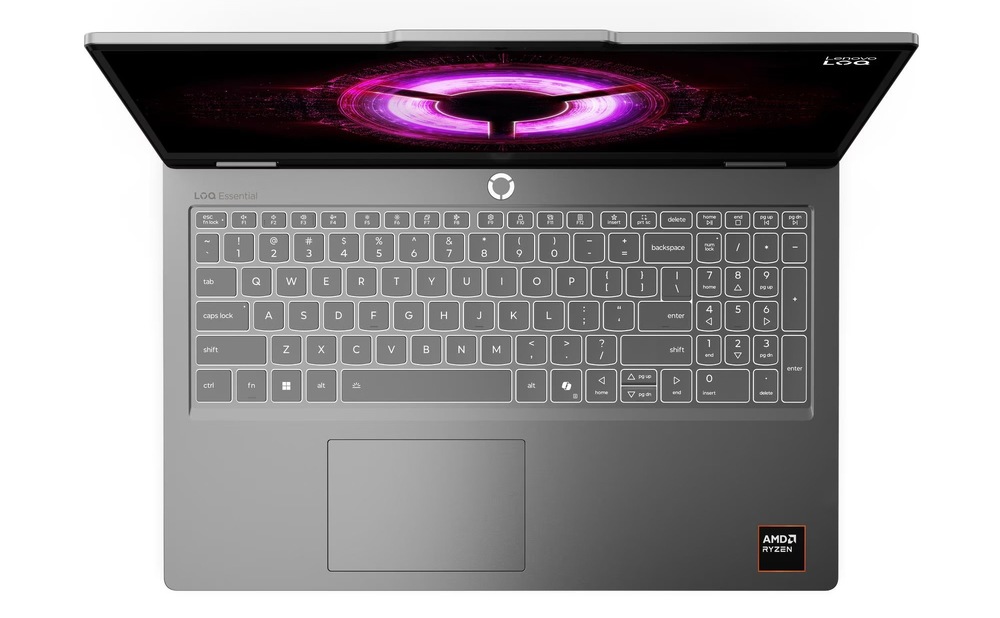 Pohľad zhora na klávesnici notebooku Lenovo LOQ Essential 15ARP11