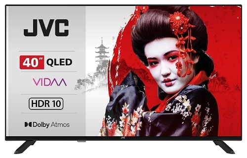 Televízia JVC LT-40VQF553D s QLED, operačným systémom VIDAA, 144 Hz DLG a zvukom Dolby Digital Plus. Na ľavej strane obrazovky sú kľúčové parametre a vpravo je zobrazená žena v tradičnom japonskom kimone s výrazným make-upom, podčiarkujúca kvalitu obrazu