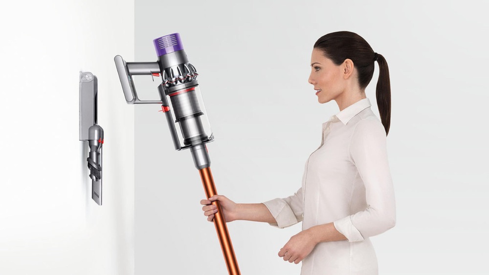 Tyčový vysávač Dyson V10 Absolute 2023 strieborný/medený