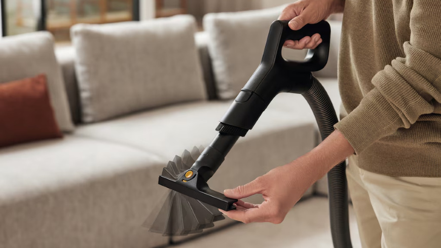 Podlahový vysávač Miele Guard L1 Red Pulse Rubínově červená Velvet Podlahový vysávač Miele Guard L1 Red Pulse Rubínově červená Velvet