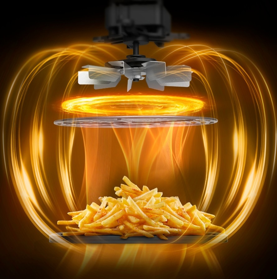 Fritéza teplovzdušná Tefal Easy Fry Silence EY8428E0, 7 l čierna Pečiace sa hranolky v teplovzdušnej fritéze Tefal EY8428E0 Easy Fry Silence