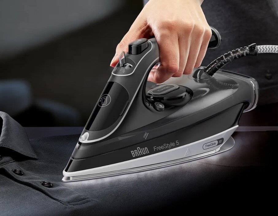 Žehlička Braun FreeStyle 5 SI5088.BK čierna