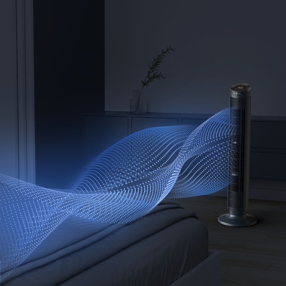 Ventilátor stĺpový Rowenta VU7050F0 Eole Silence Force+ modrý Vežový ventilátor Rowenta VU7050 v tmavej spálni s vizualizáciou prúdu chladného vzduchu.