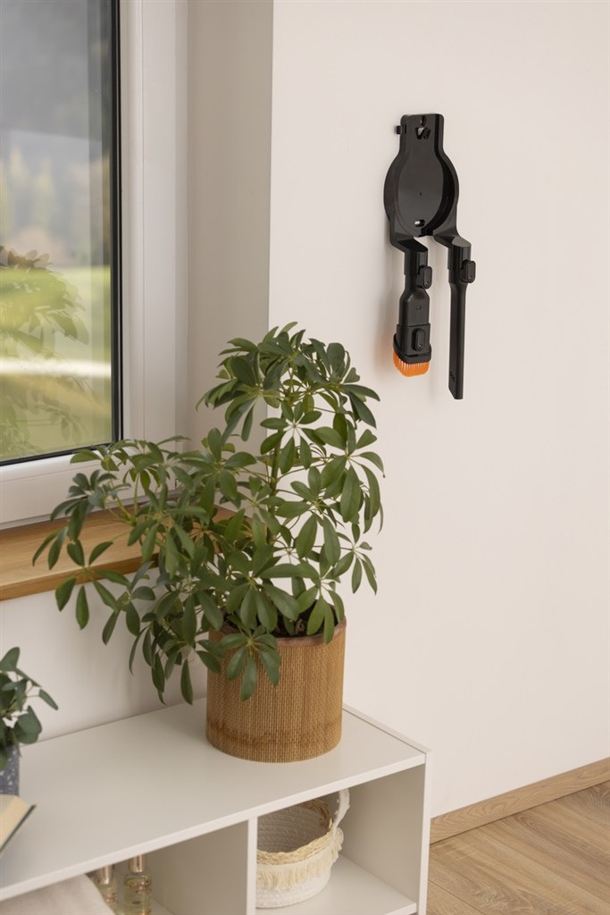 Tyčový vysávač Gorenje SVC252426FFCA FreeForce Clean InverterPower sivý Tyčový vysávač Gorenje SVC252426FFCA závesná technológia