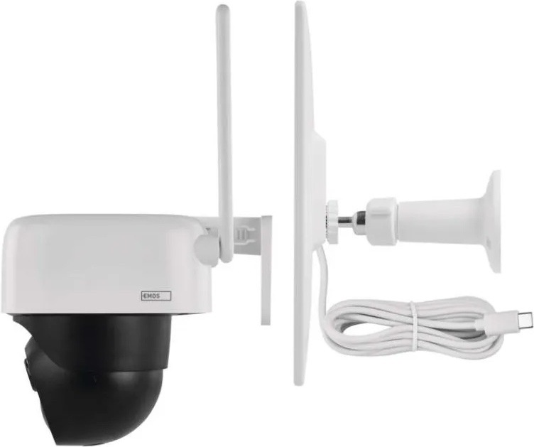 IP kamera EMOS GOSMART venkovní, Wi-Fi IP-1200 WASP 5MPX biela Bočný pohľad na otočnú kameru EMOS GoSmart s dvoma anténami. Vedľa nej je solárny panel na držiaku a stočený USB-C kábel na pripojenie a dobíjanie kamery.