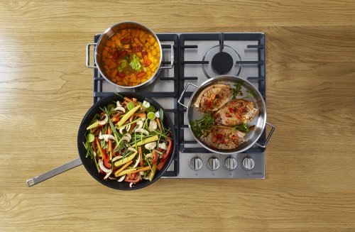 Plynová varná platňa Gorenje Essential GTW641EB WOK čierna