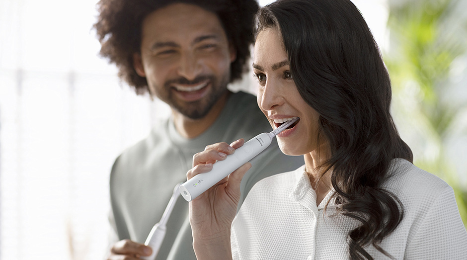 Zubná kefka Philips Sonicare 3100 HX3671/13 biela