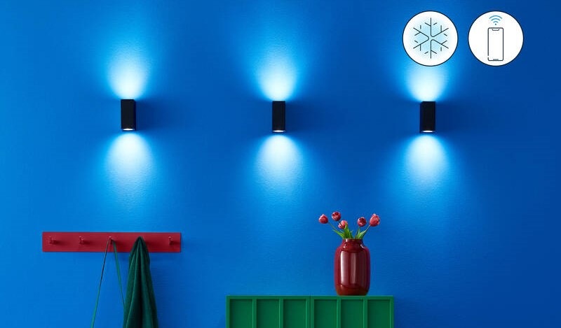 Nástenné svietidlo WiZ Up and Down Wall Spotlight 2x5W, RGB čierne Nástenné svietidlo WiZ Up and Down Wall Spotlight 2x5W, RGB čierne