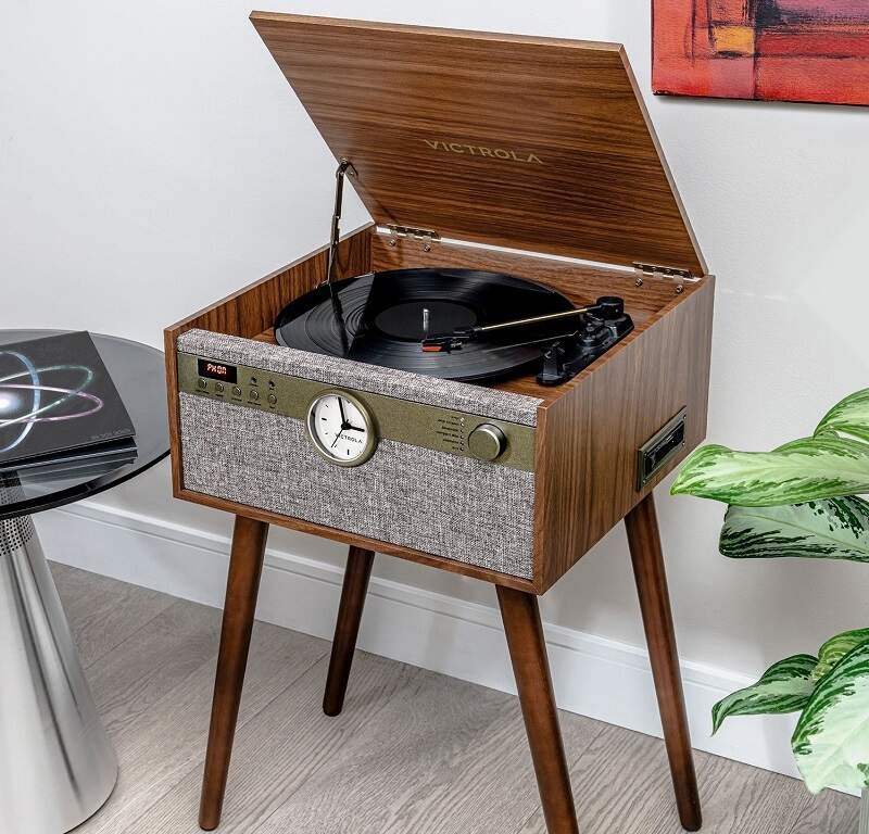 Gramofón Victrola VTA-835SB hnedý Gramofón Victrola VTA-835SB hnedý