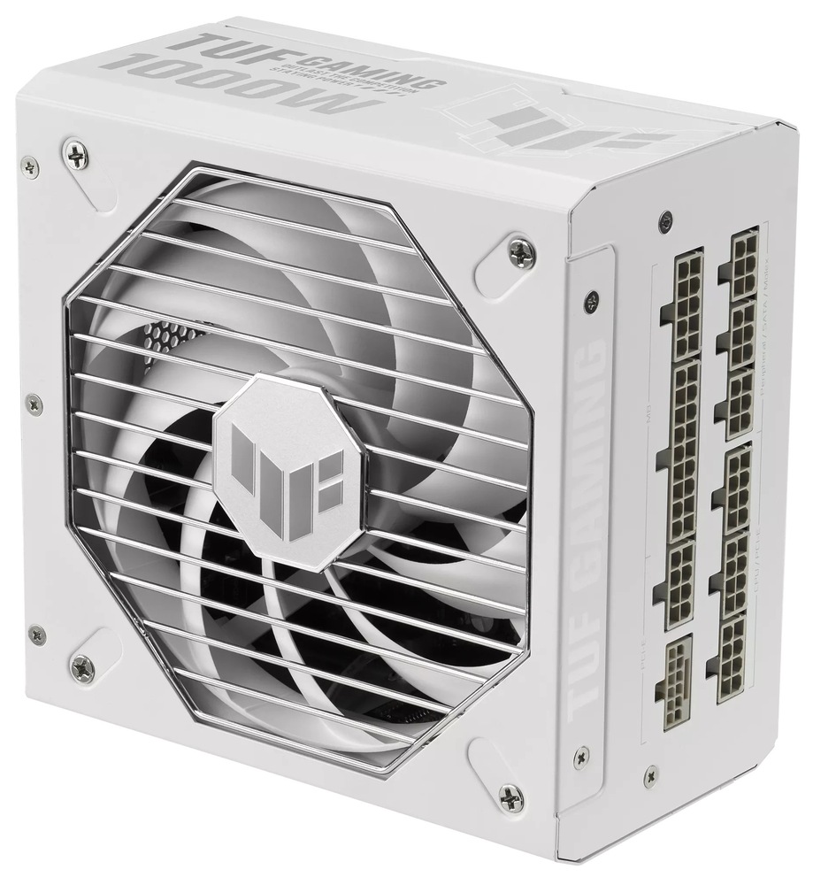 Zdroj Asus TUF Gaming 1000W WHITE 80+ Gold Foto zdroje na výšku. Zachytená predná strana s mriežkou pred ventilátorom a bočná strana s výbavou portov.