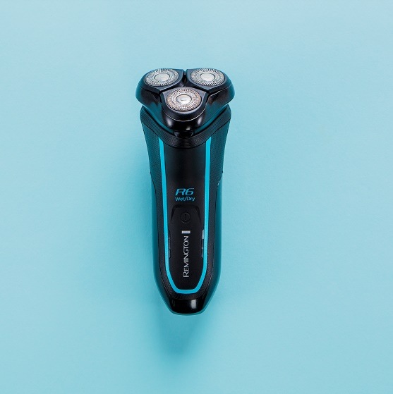 Holiaci strojček Remington R6000 R6 Style Series Aqua Rotary Shaver čierny/modrý